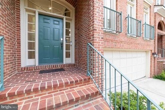 Building Photo - 7704 Annandale Mains Ct