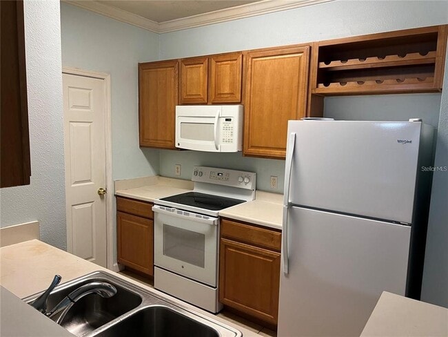 Building Photo - 18431 Bridle Club Dr