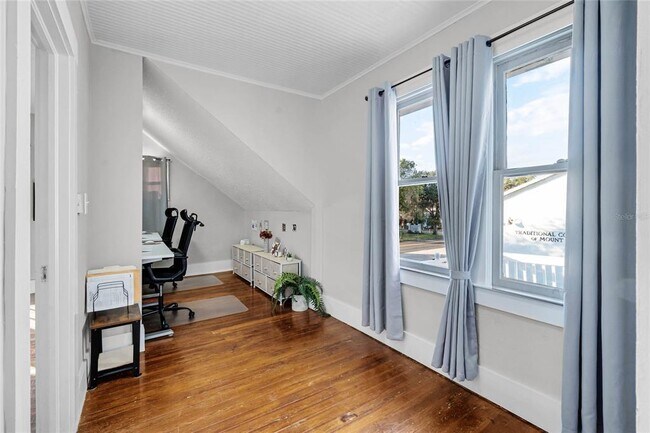 Foto del edificio - 822 N Donnelly St