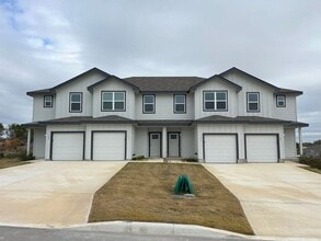 Building Photo - 169 Damon Dv