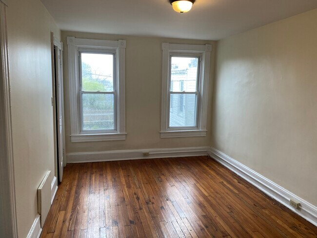 Building Photo - 1113 Whitelock St