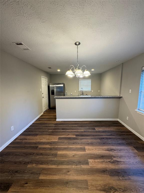 Building Photo - 723 Cherry Valley Dr