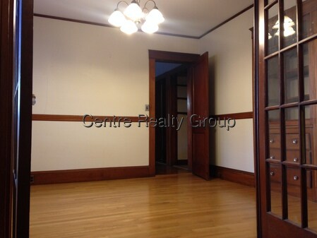 Foto del edificio - 16 Justin Rd