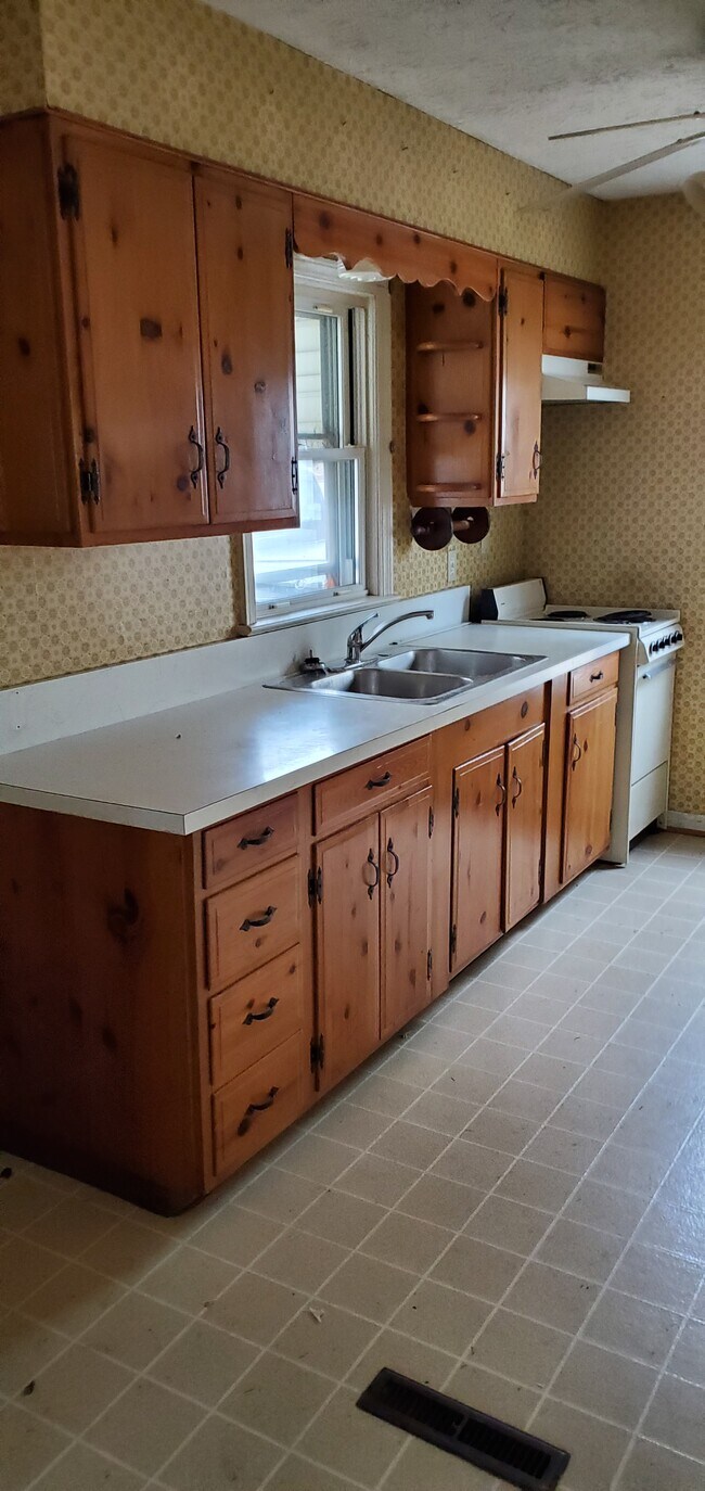 Foto del edificio - 1626 Cherry Ave NE