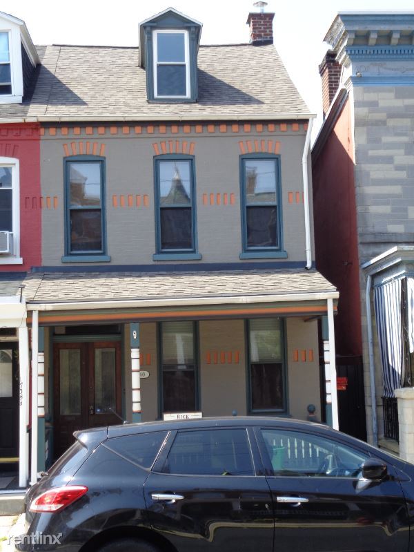 Primary Photo - 4 br, 1 bath Townhome - 740 Marietta Ave