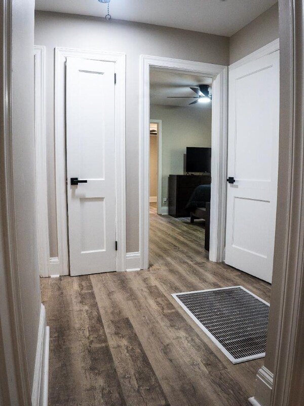 Foto del edificio - 2525 N View Ave