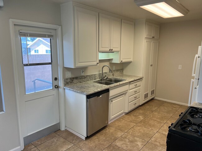 Interior Photo - Charming 1 Bedroom unit, completely remodeled with In-Unit Washer/Dryer!