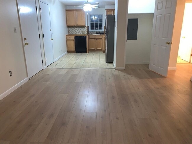 Foto del edificio - 85 Ford St