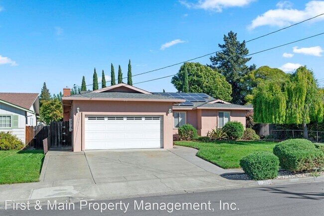 Building Photo - 3 br, 2 bath House - 2034 S Terrace