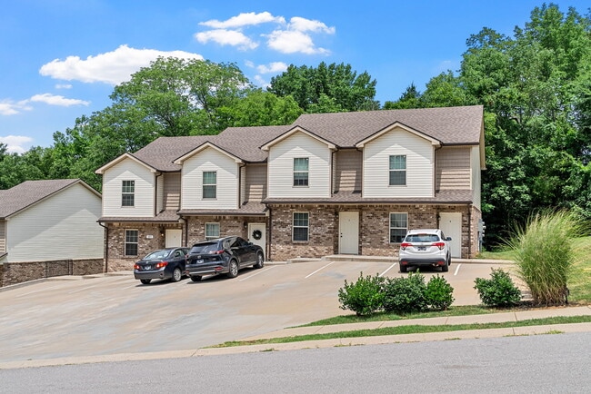 Building Photo - 431 Glenstone Springs Dr