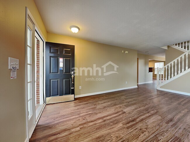 Foto del edificio - 3736 White Cliff Way