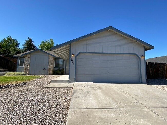 Building Photo - 1001 Sunburst Dr