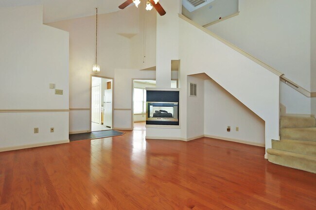 Foto del edificio - 109 Larkspur Hollow