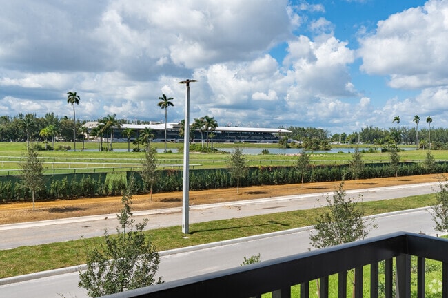 2BR, 2BA - 890SF - Balcony - Flamingo Village