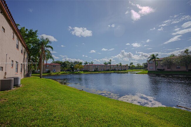 Foto del edificio - 8630 SW 3rd St