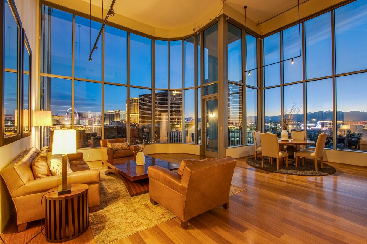 Primary Photo - Absolutely stunning high rise loft at Metr...