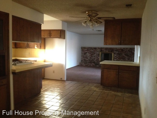 Foto del edificio - 3 br, 2 bath House - 340 S. Greenwood