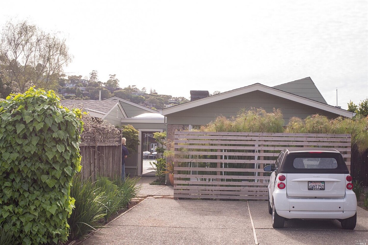 Foto principal - 30 Cove Rd
