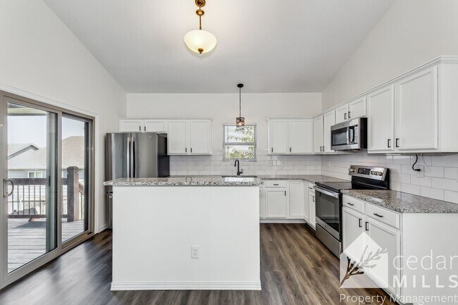 Foto del edificio - Stunning Townhome in East Wichita-This is a Must See!