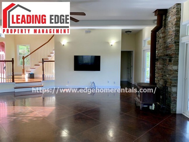 Foto del edificio - 18579 West Lakeview Lane