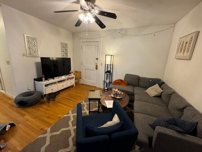 Foto del edificio - 19 Egremont St