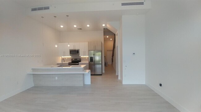 Foto del edificio - 813 NW 45th Terrace