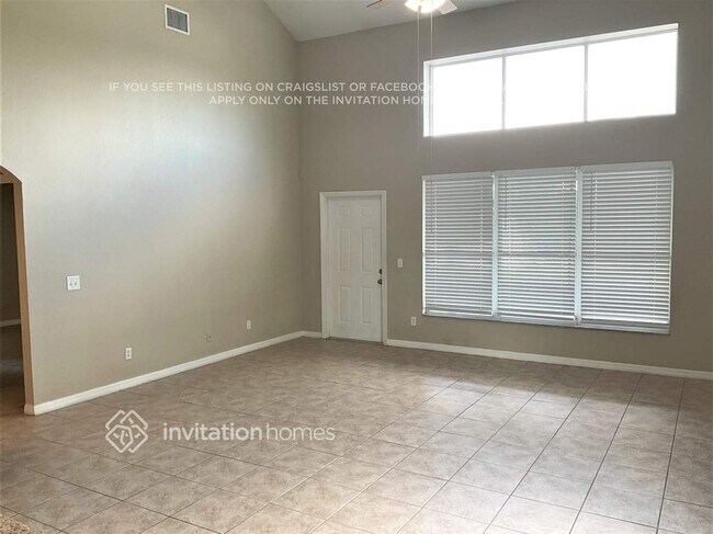Foto del edificio - 8472 Adele Rd