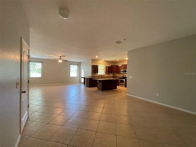 Foto del edificio - 8603 Fiddleleaf Ct