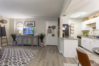 Interior Photo - Country Club Apartments