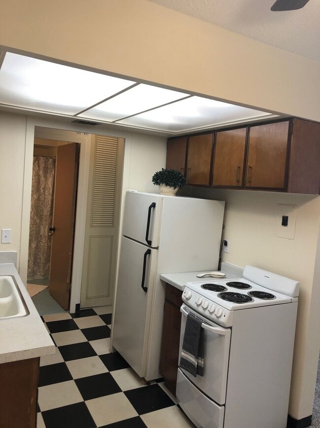 Interior Photo - Lake Summit