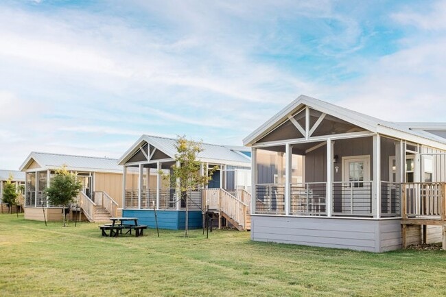 Building Photo - Redbud Ranch Cabin & RV Resort