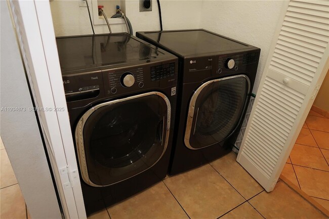 Photo - 11334 SW 236th St Townhome