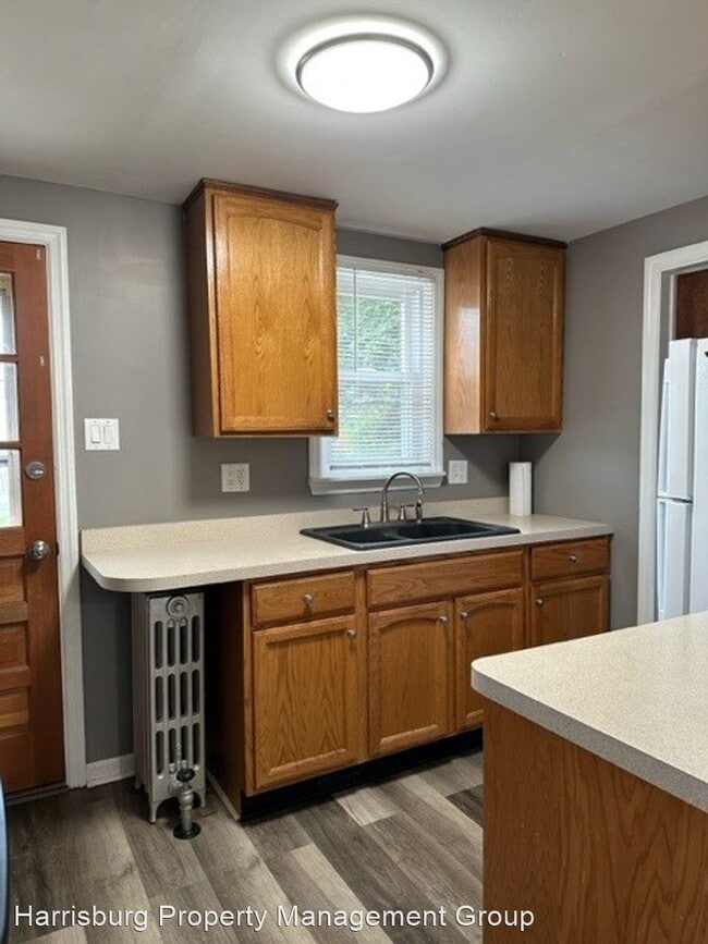 Building Photo - 3 br, 1 bath House - 3924 Derry St
