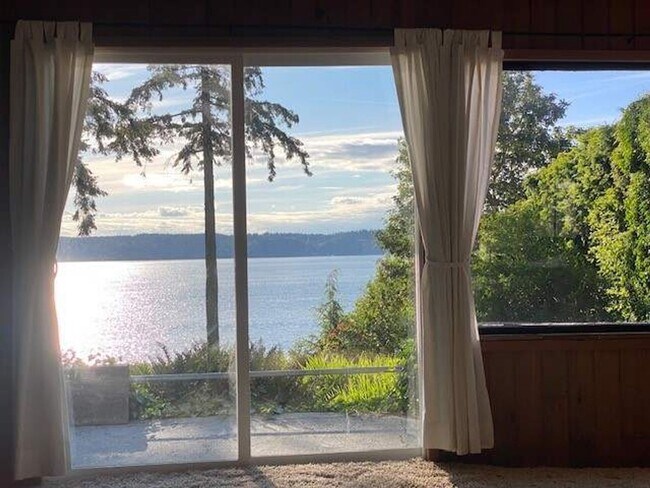 Foto del edificio - Waterfront Cottage in Gig Harbor