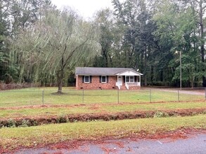 Building Photo - 1852 Buck Reynolds Rd