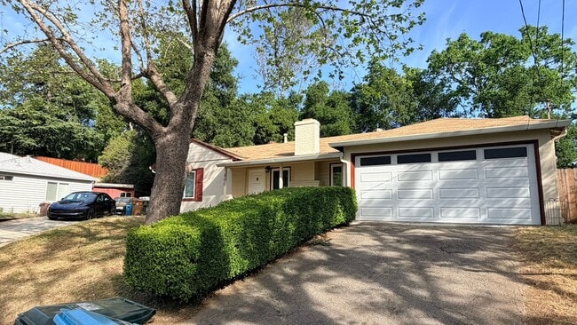 Foto del edificio - Pleasant Hill! Beautiful remolded 3 bedroom 1 bath single family home excellent neighborhood!