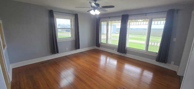 Foto del edificio - 10006 60th Ave SW