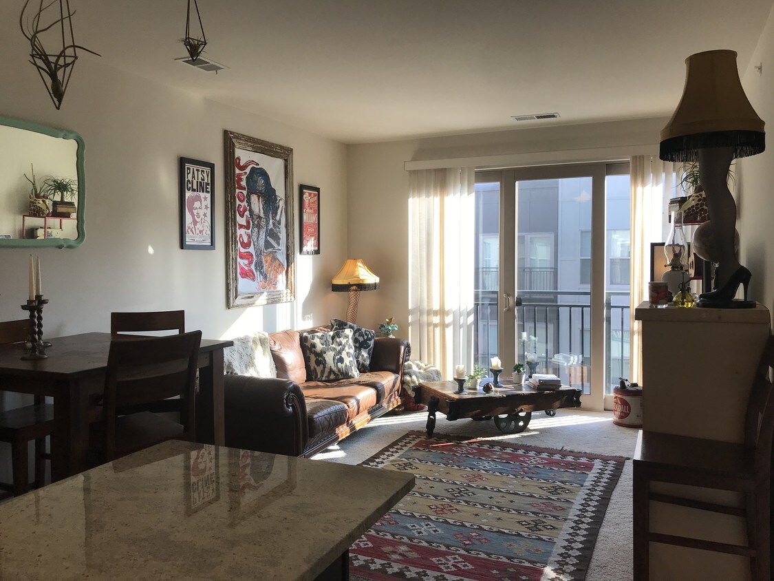 Foto principal - 200 Q St NE