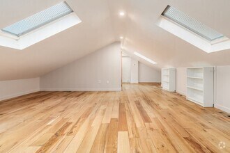 Building Photo - 2815 Sherwood Rd