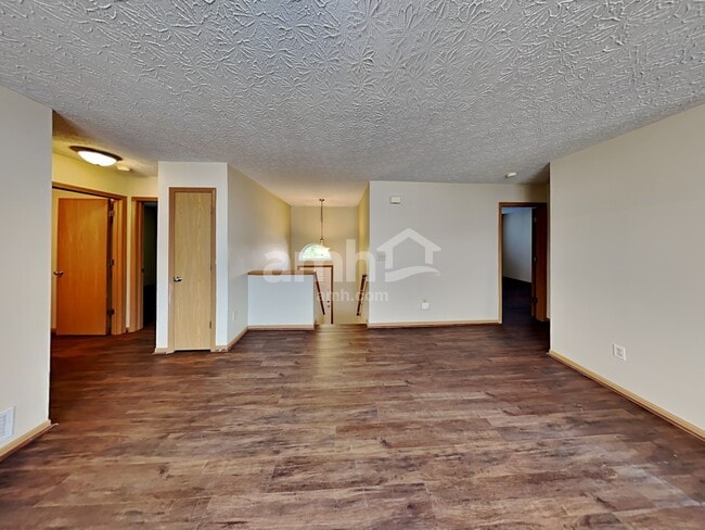 Building Photo - 514 Hannifin Dr