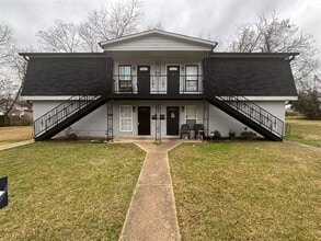 Building Photo - 4122 Cherokee St