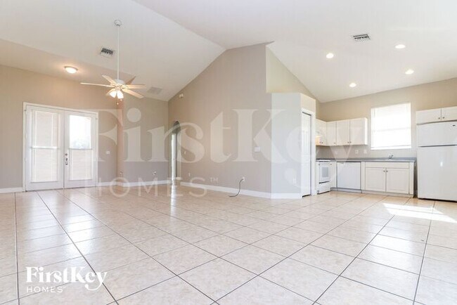 Building Photo - 3408 7th St W