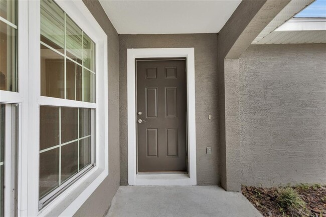 Building Photo - 13 Llovera Pl