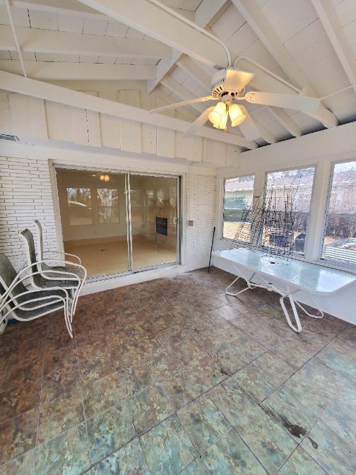 Foto del edificio - 8862 N Malibu Dr