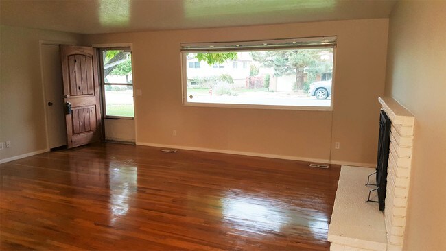 Foto del edificio - 1230 6200 S