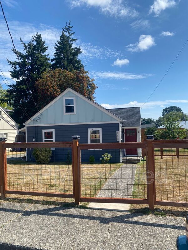 Foto del edificio - 5225 E McDacer Ave
