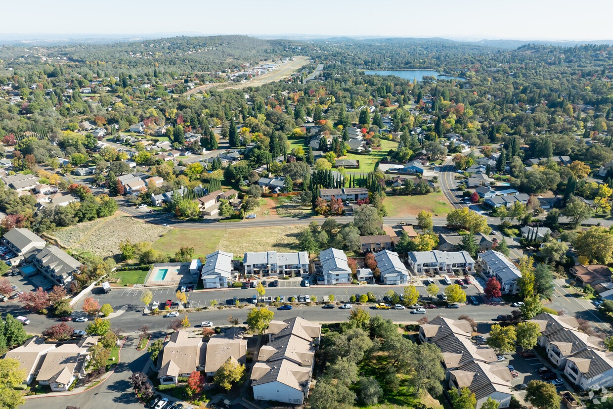 Context - Blue Oak Manor