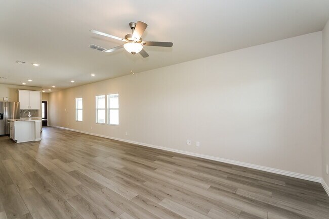 Foto del edificio - 831 Wisteria Ln