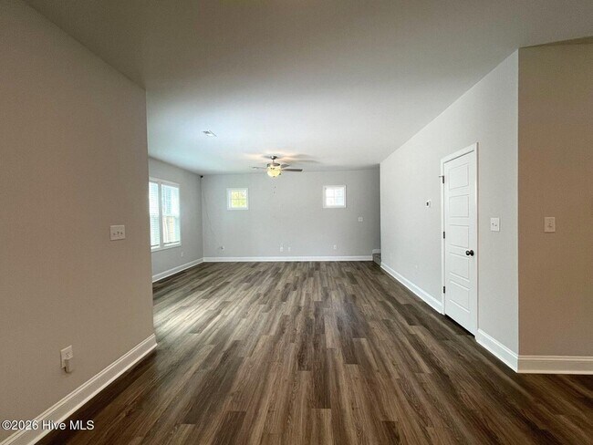 Foto del edificio - 143 Lonesome Glory Dr