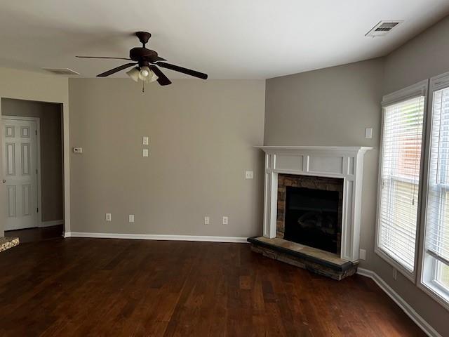 Foto del edificio - 2285 Mindy Ln